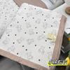 Juego de cama de tres piezas de algodón y lino lavado, sábana acolchada gruesa antideslizante, manta tipo tatami para todas las estaciones.
