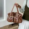 Nova Bolsa Casual Simples Plissada para o Trabalho Retrô Grande Capacidade 2026 Bolsa Versátil com Temperamento Bolsa de Mão Feminina Bolsa Tote Bolsa de Ombro