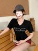 Camiseta de Manga Corta con Cuello en V e Impresión de Letra en el Hombro Derecho para Mujer Verano 2025 Nuevo Look Cubre Cintura y Adelgazante Top Americano Sexy