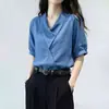 Camisa Azul de Manga Corta con Cuello en V para Mujer, Nuevo Estilo Verano 2026, Gama Alta, Rejuvenecedora, Corte Holgado, Adelgazante, Elegante, Top para el Trabajo