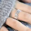 Venta Directa de Fábrica Anillo Yinyu para Mujer 2026 Nuevo Estilo Coreano Ins Moda Nicho Lujo Ligero Banda Lisa Anillo para Dedo Índice Alto Gama Ajustable