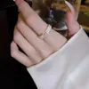 Anillo con letra H Esmalte Lujo Accesible Gama Alta Abierto 2025 Nuevo Estilo Caliente Diseño de Nicho Anillo Pequeño Único para Mujeres