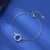 Pulsera de Pareja Mobius Lujo Accesible de Nicho con Anillo Doble Geométrico de Diamante para Hombres y Mujeres Pulsera Entrelazada