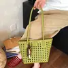 Bolsa de Mano Vintage Calada para Mujer 2026 Nueva Tendencia Bolso de Hombro Coreano de Nicho Bolso Tote Simple de Gran Capacidad