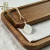 Colgante de Zorro de Calcedonia de Color Natural Ágata Blanca Encanto de Zorro de Nueve Colas para Mujer Accesorio Exquisito Regalo para Mejor Amiga Venta al por Mayor