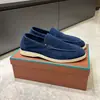Estación Europea de Comercio Exterior 2025 Nuevo Estilo Clásico Británico Mocasines Piel de Oveja Borla Slip-On Planos Zapatos de Pareja