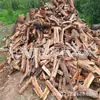 Tenemos grandes cantidades de leña de madera de azufaifo en stock durante todo el año.. La madera es dura y adecuada para calentar chimeneas, para árboles frutales y para cocinar pizza y bistec.