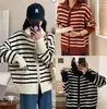 Jaqueta Estilo Tweed Outono e Inverno 2025 Novo Cardigan Tricô Feminino Listrado Gola V Engrossado Tendência Tricô