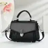 Bolsa Feminina 2026 Nova Tendência Elegante Versátil Bolsa Transversal Grande Capacidade Casual para o Dia a Dia Bolsa de Mão/Ombro para Mulheres