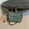 Bolsa transversal de grande capacidade de alta qualidade para outono e inverno para mulheres, novo modelo 2026, com zíper, bolsa de mão de lona cinza
