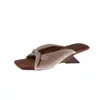 Sandalias de cuña de diseño francés 2026 para mujer, Nuevas chanclas de verano de punta abierta con tacones de forma única, Estilo de nicho