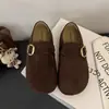 Birkenstocks de terciopelo de alta gama para mujer 2026 nuevo otoño tacón oculto completamente cerrados zapatos para conducir suela gruesa mocasines versátiles