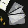 Bolsa con cierre hermético esmerilada con estampado de pollos, estuche para lápices, bolsa de almacenamiento con cordón para diadema elástica, bolsa simple para empaquetar calcetines y ropa interior