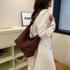 Bolsa casual de cor sólida com grande capacidade para mulheres 2024 nova bolsa tote estilo coreano retrô da moda bolsa texturizada de axila