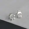Brincos pequenos de prata 925 esterlina estilo coreano, fofos e únicos para mulheres, simples e criativos, com um design estiloso e versátil, perfeitos para estudantes