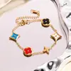 Pulsera de Acero de Titanio Estilo Vintage de Alta Venta Transfronteriza para Mujer, Oro de 18 Quilates, No se Desvanece, Moderna, Lujo Ligero, Joyería de Gama Alta, Directo del Fabricante
