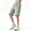 Shorts grises de patchwork deconstruido para hombre, verano, cintura elástica resistente con cordón, deportivos, corte limpio, pierna recta, hasta la rodilla