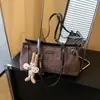 Bolso Grande de Alta Gama Retro Transfronterizo 2025 Nueva Moda para Mujer Viajera de Negocios Hombro Axila Bolso Tote