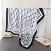 Bufanda Cuadrada Grande de Satén con Imitación de Seda y Patrón de Cuadrícula Simple, Chal de Viaje Estampado, Bufanda para el Cuello, Pañuelo para la Cabeza con Protección Solar, Bufanda para Mujer