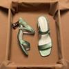 Pantuflas de Tacón Medio para Mujer, Nuevo Estilo Verano 2026, Tacón Grueso Elegante, Punta Abierta, Sandalias Verdes de Punta Cuadrada para Uso en Exteriores