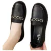 Mocassins Versáteis de Couro Macio para Mães, Sapatos Antiderrapantes de Solado Macio para Primavera e Outono para Meia-Idade e Idosos, Sapatos Planos de Couro Confortáveis, Sapatos de Trabalho