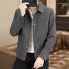 Ropa exterior de primavera y otoño para hombre: chaqueta de jacquard elegante, guapa y moderna con cuello de solapa, una chaqueta fina y fresca para hombres jóvenes