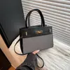Bolsa de Mão da Moda Outono 2025 Nova, Simples e Estilosa, Bolsa Transversal Color Blocking Retrô Casual para Mulheres