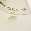 4.5CM Mini Bonito Pequeno Grab Clipe Meia Garra de Cabelo Translúcido Cyber Red Franjas Laterais Clipe Tamanho Pequeno Tubarão