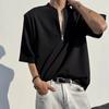 Camiseta Masculina de Verão Nova Moda de Marca com Sense de Alto Nível, Perfil, Solta, com Design de Meio Zíper e Almofada nos Ombros de Manga Curta