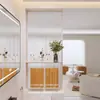 Mampara de cristal con patrón de olas para medio muro de baño estilo crema, mampara divisoria para zona seca y húmeda, lavabo, toallero