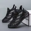 Sapatos Masculinos, Tênis Esportivos de Malha para Primavera, Novos Tênis Esportivos Masculinos Respiráveis e Leves, Sapatos Casuais Transfronteiriços, Sapatos Modernos para Exterior