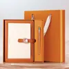 Caja de Regalo con Set de Cuadernos A5 Personalizado, Cuaderno de Cuero PU para Negocios con Logo Imprimible, Bolsillo de Almacenamiento, Planificador
