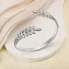 Tohm Brazalete Retro de Acero Inoxidable Accesible Transfronterizo Lujo Abierto Femenino Simple de Gama Alta No Descolorante Brazalete de Acero de Titanio