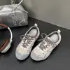 Versátiles de Verano con Tacón Oculto Casuales Deportivos Grises Nuevos Pequeña Mierda Hace que los Pies se Vean Bien Zapatos Forrest Gump Transpirables Alemanes para Entrenamiento Mujer
