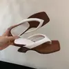 Chuyuji chinelos plataforma retrô de bico quadrado para mulheres, sandálias de dedo para praia ao ar livre de verão