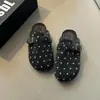 Mules de veludo com poá atmosférico estilo Birken feminino modelo outono/inverno sola macia slip-on retrô casual bico fechado mule chinelo