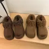 Pantuflas de Mula Peludas Retro con Suela Gruesa para Mujer 2026 Otoño/Invierno Nuevo Estilo Aumentadoras de Altura Cálidas de Algodón para Exteriores