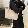 Bolso Tote de Paja Tejida de Verano de Gran Capacidad 2025 Nuevo Estilo Japonés Simple Pequeño Fresco Bolso Tejido Bolso de Hombro para Estudiante Universitario