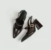 Zapatos de Tacón Europeos y Americanos de Punta Cruzada Verano 2026 Nuevo Estilo Zapatos de Moda con Correa Única Elegantes Zapatos de Fiesta Zapatos Pequeños de Cuero