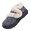 Sapatos Casuais Femininos Novos de Inverno Plus Veludo Espessado Sapatos Casuais de Algodão Sapatos de Pano Old Beijing Solado Macio Quente Versátil Sapatos de Mãe