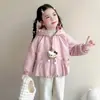 Abrigo para Niña Otoño 2026 Otoño/Invierno Nuevo Elegante Bebé Niña Forro Polar Engrosado Cortavientos Infantil Resistente al Viento Superior Moderno