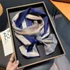 Bufanda nueva para mujer coreana, impresión a doble cara, bufanda larga de seda, cuatro estaciones, regalos de comercio exterior, bufanda de doble cara al por mayor