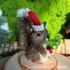 Adornos navideños de animales hechos a mano, zorro, ardilla y erizo tejidos con piñas y paja, arreglos de mesa festivos