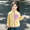 Ropa exterior escolar de forro polar para niñas, engrosada y cálida, nuevo estilo 2026, sudadera de forro polar casual y moderna para niñas
