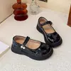 Sapatos de couro estilosos para meninas para primavera e outono, modelo novo para crianças, estilo princesa, sapatos pretos de sola macia para apresentações estudantis para meninas pequenas