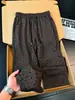 Calça de sarja com estampa de estrelas estilo americano para homens, coleção de outono, com caimento sofisticado e fluido, perna reta, corte solto, efeito emagrecedor e estilo casual