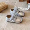 Zapatos de Princesa de Cuero para Niñas Nueva Colección Primavera/Otoño 2026 Suela Suave Antideslizante Zapatos para Bebés Pequeños Cordones con Lazo Zapatos Individuales para Bebés y Niños Pequeños