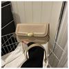 Bolsa casual de estilo estrangeiro popular deste ano 2023 outono nova moda simples bolsa de ombro mensageiro bolsa quadrada pequena simples para mulheres