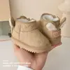 Botas de nieve para bebés de 1 a 3 años, zapatos de algodón para niños, zapatos de invierno para bebés y niños pequeños, botas gruesas de algodón con forro polar para niñas y hombres.