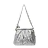 Bolsa Feminina Plissada com Bordado Popular 2024 Nova Chegada de Verão Bolsa de Ombro com Corrente Transversal Estilo Coreano Versátil Bolsa Tote de Grande Capacidade
